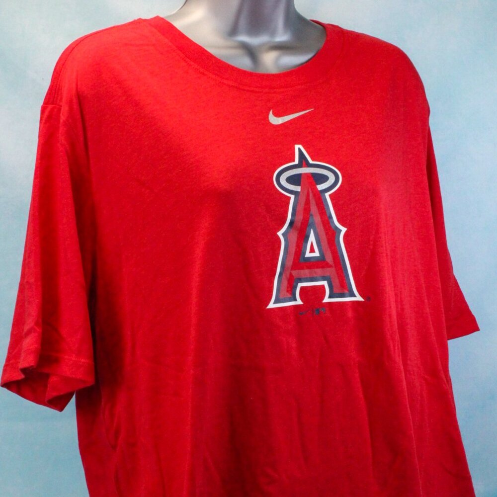 The Nike Tee Los Angeles Angels Short Sleeve Women's Size XL